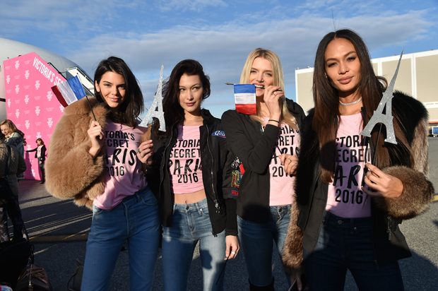 NEW YORK, NY - NOVEMBER 27: (L-R) Victoria's Secret models Kendall Jenner, Bella Hadid, Lily Donaldson and Joan Smalls depart for Paris for the 2016 Victoria's Secret Fashion Show on November 27, 2016 in New York City. (Photo by Mike Coppola/Getty Images for Victoria's Secret)