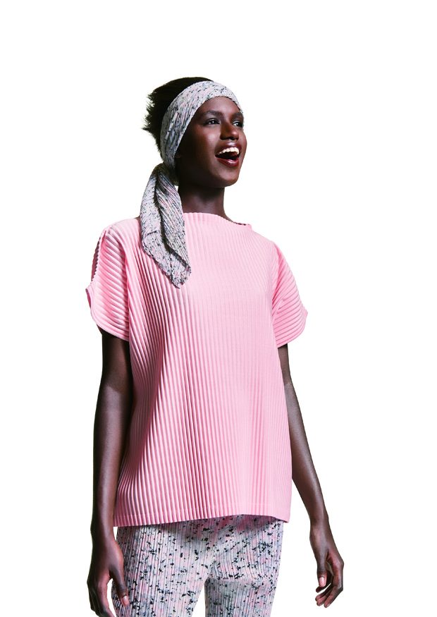 PLEATS PLEASE ISSEY MIYAKE