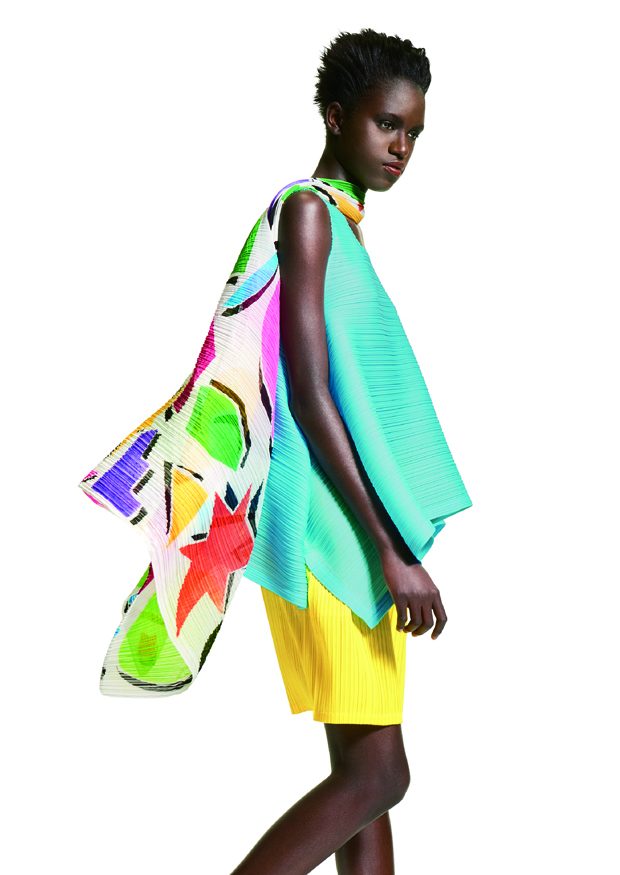 PLEATS PLEASE ISSEY MIYAKE