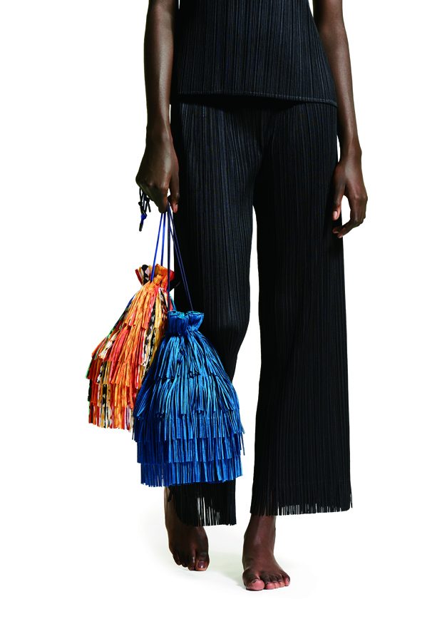 PLEATS PLEASE ISSEY MIYAKE