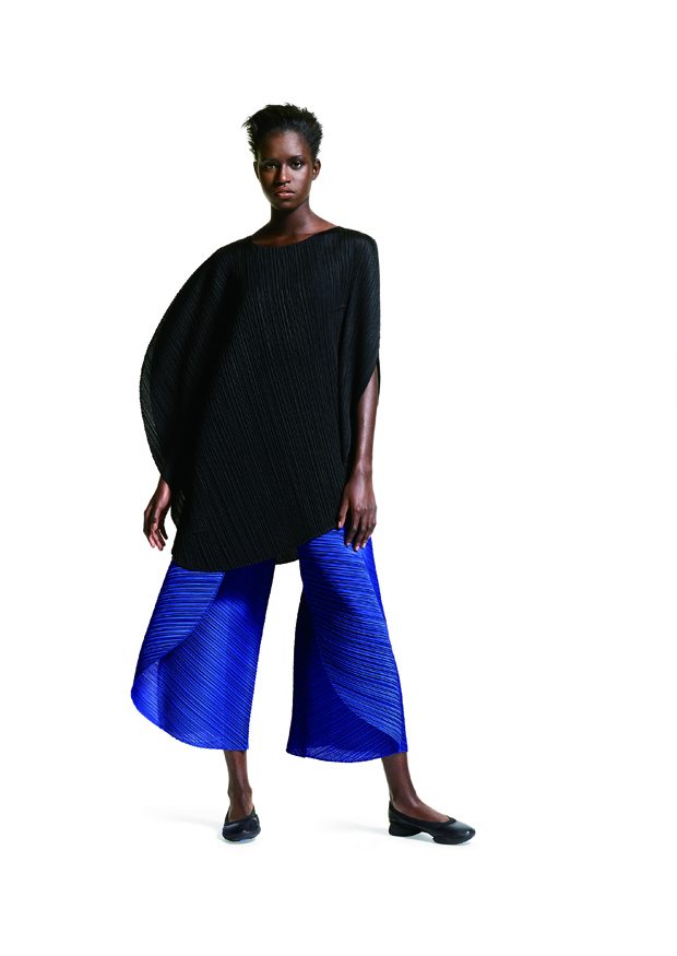 PLEATS PLEASE ISSEY MIYAKE
