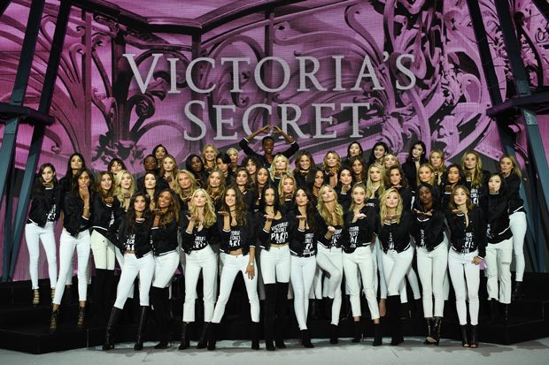PARIS, FRANCE - NOVEMBER 28: Luma Grothe, Cindy Bruna, Bella Hadid, Sara Sampaio, Lily Donaldson, Alessandra Ambrosio, Adriana Lima, Joan Smalls, Kendall Jenner, Irina Shayk, Gigi Hadid and Victoria's Secret angels pose at the Photo Op during 2016 Victoria's Secret Fashion Show on November 28, 2016 in Paris, France. (Photo by Dimitrios Kambouris/Getty Images for Victoria's Secret)