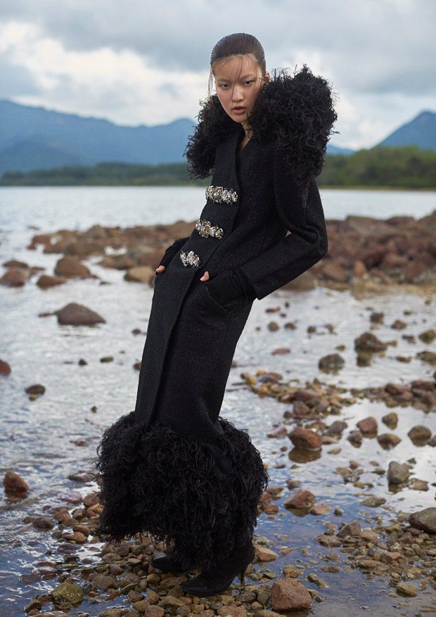seo yoo jin stuns chanel couture glass magazine seo yoo jin stuns chanel couture glass magazine