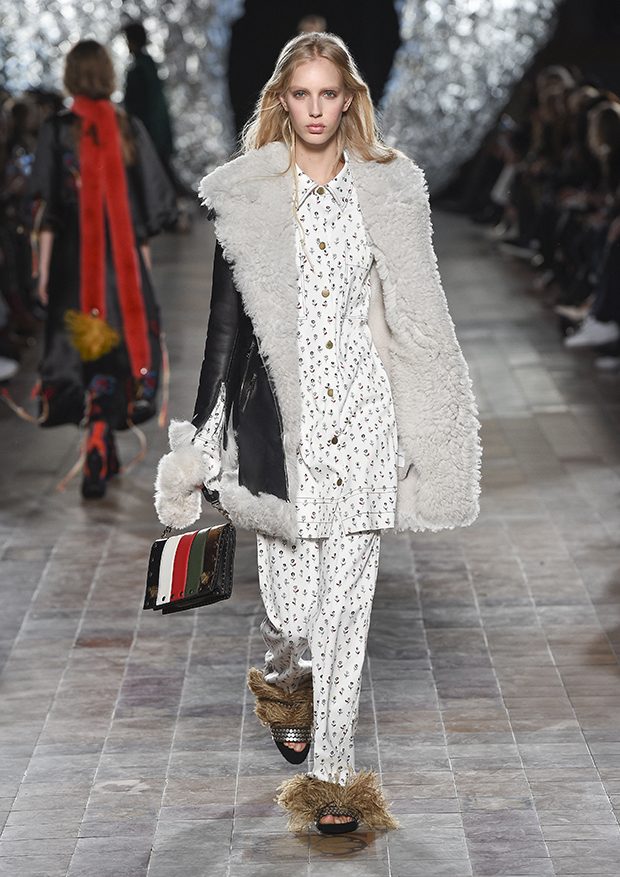 PFW: SONIA RYKIEL Fall Winter 2017.18 Collection PFW: SONIA RYKIEL Fall Winter 2017.18 Collection
