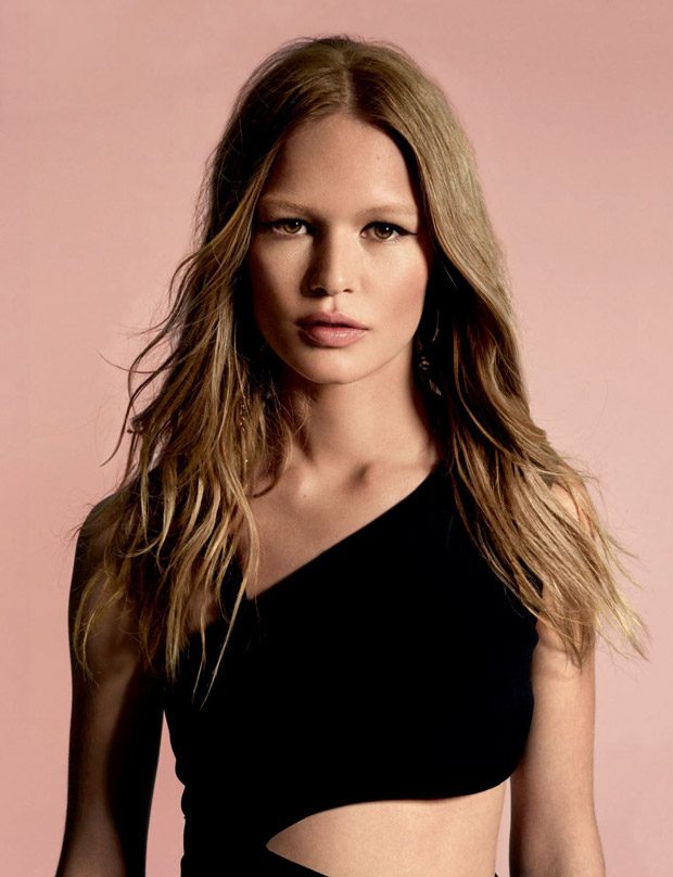Anna Ewers