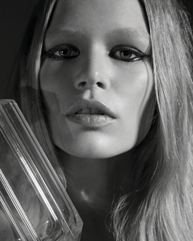 Anna Ewers