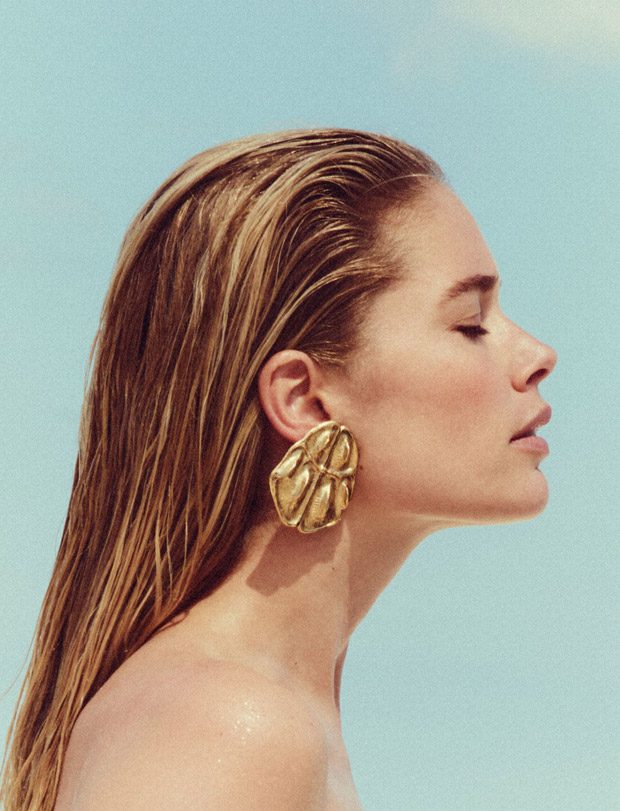 Doutzen Kroes Stars in the Cover Story of Vogue Ukraine June 2017 Issue