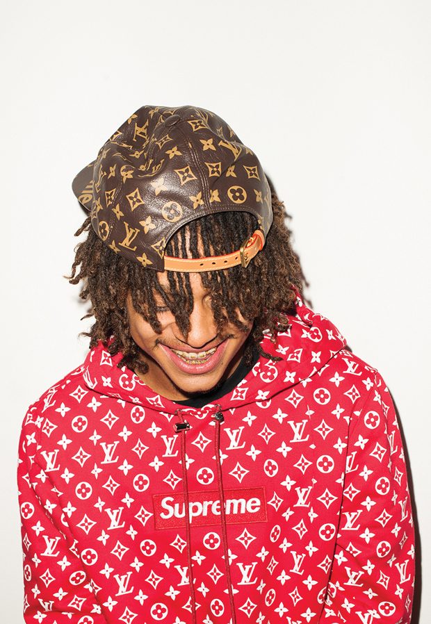 Scenes From the Louis Vuitton x Supreme Pop-up in Los Angeles – WWD