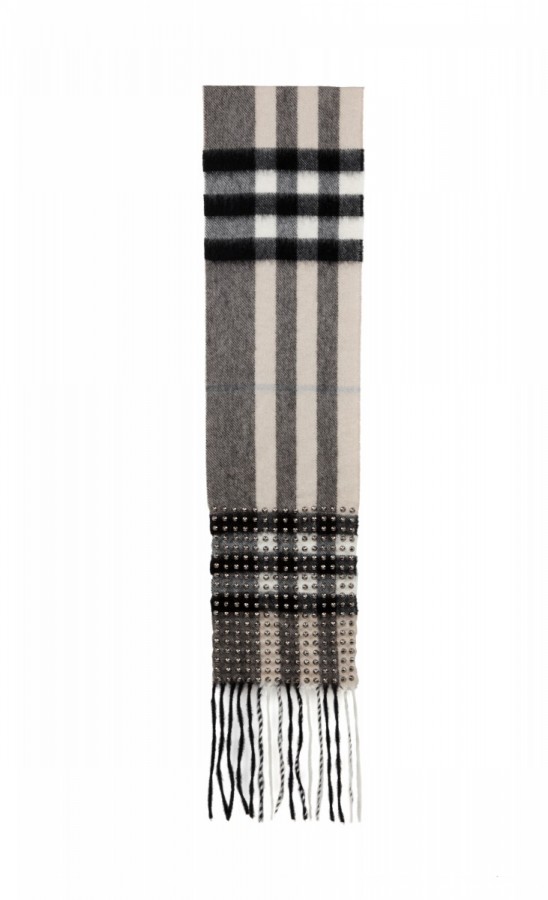 Burberry Winter Storms Accessories
