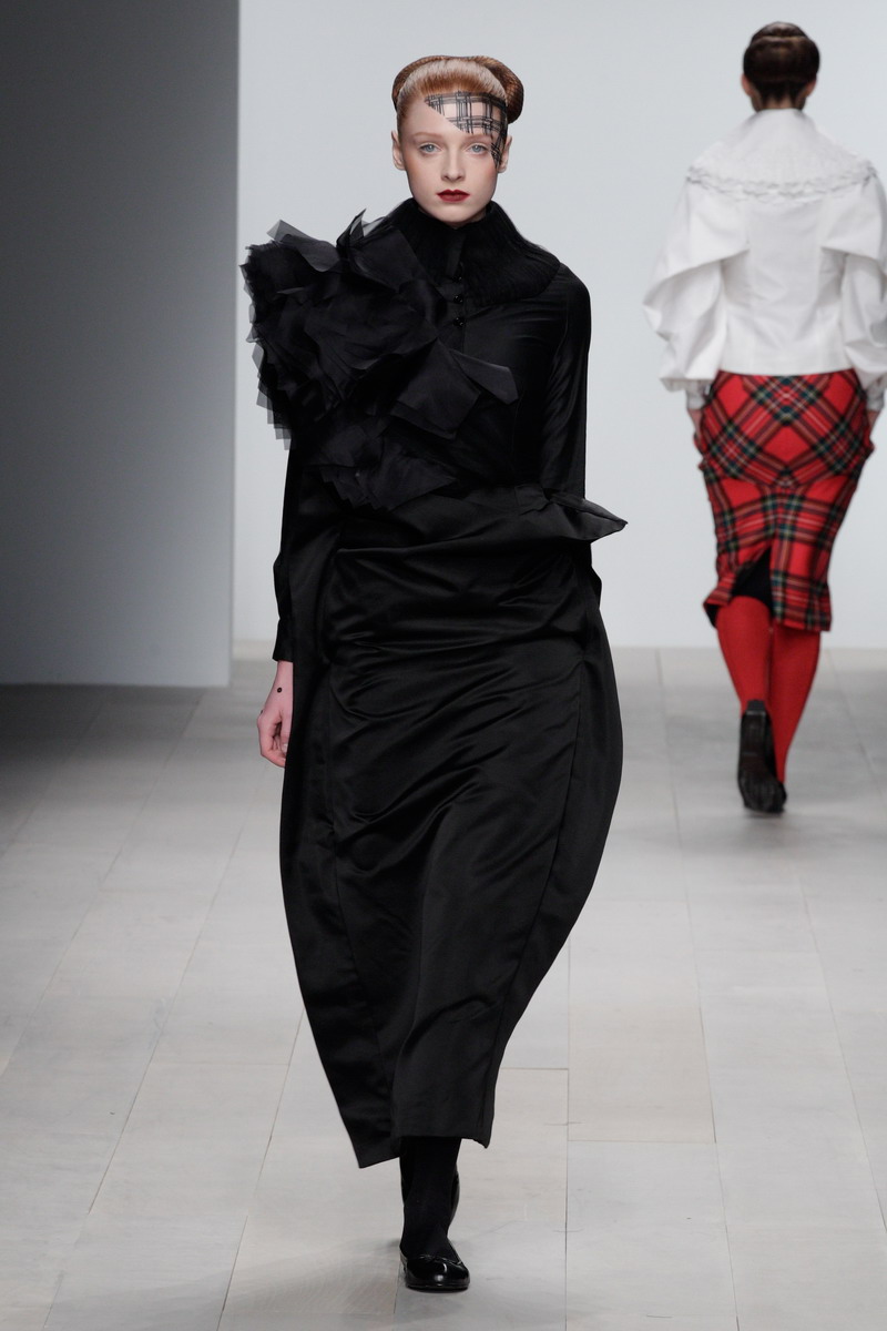 LONDON REVIEW: Corrie Nielsen Autumn Winter 2012.13 Womenswear Collection