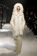 Moncler Gamme Rouge Fall Winter 2012.13 Womenswear Collection