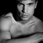 LINKS: Milos T, Roberto Cavalli, Gwyneth Paltrow, No.5 and more.