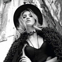 Simona Andrejic for ELLE Serbia