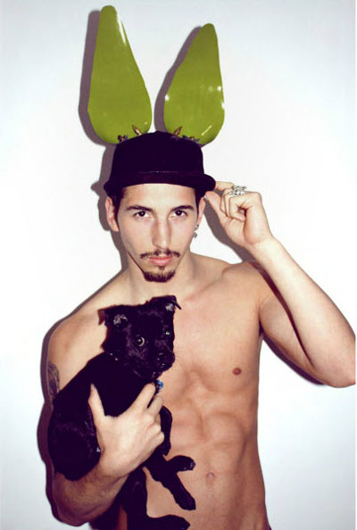 LINKS: Alex Prinz, Prada, Erin Fetherston’s Apartment