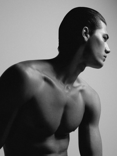 LINKS: Zeb Daemen, Anna Wintour, Ginta Lapina and more.