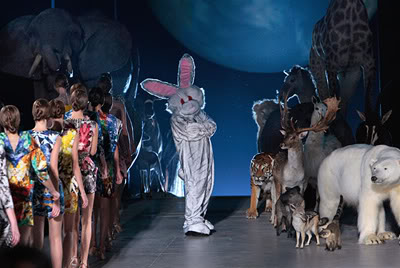 Alexander McQueen Joins Twitter