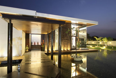 Amin Residence by Dipen Gada & Associates