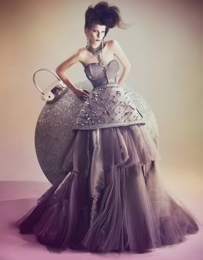 Andrew Yee’s Belle of Bauble for FT