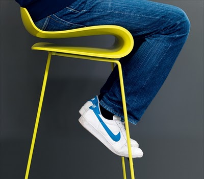 BCN STOOL by kristalia srl