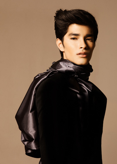 LINKS: Luki, Lady Gaga, F**k Yeah Menswear Book and more.