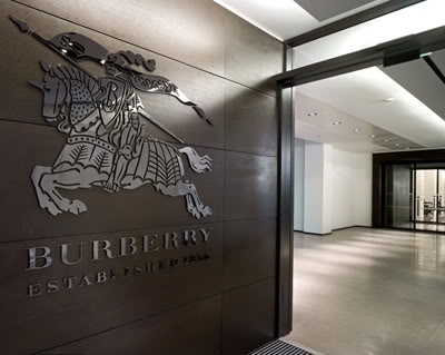Burberry to close London Fashion Week