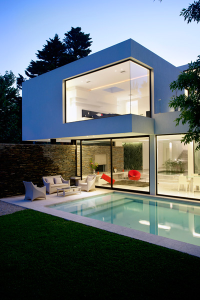 Carrara House by Andres Remy Arquitectos