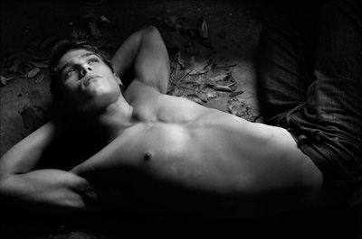 DS Link Time: Ray John Pila, Tatoos for Louis Vuitton, Bruce Weber and more.