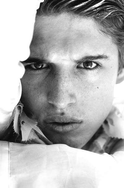 DS Link Time: Dejan Jovanovic, Crystall Renn at Chanel, Phillip Doxtator and more…