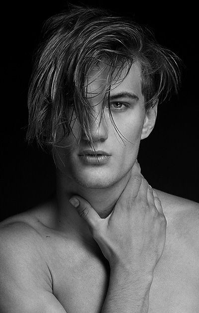 LINKS: Jenn Hoffman, Tom Ford, Blake Lively and more.