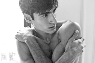 LINKS: Francisco Escobar, Andrej Pejic, Lagerfeld & Roitfeld and more.