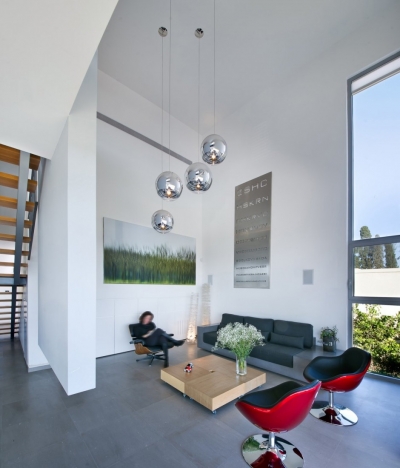 Hasharon House by Sharon Neuman Architects