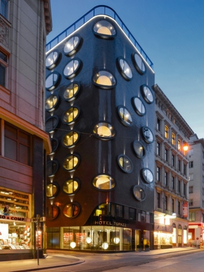 Hotel Topazz by BWM Architects