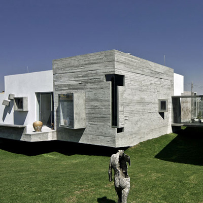 House for Two Artists by M+N