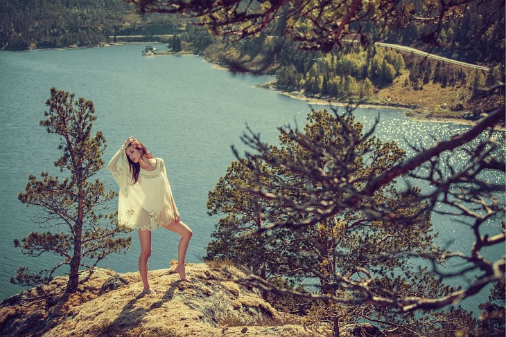 https://www.designscene.net/wp-content/uploads/2013/03/Iwona-Sirow-Michal-Jasiocha-Mojlo-09.jpg