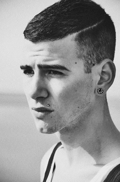 DS LINK TIME: Archiscene, Ian Cole, Anna Wintour, Tom Ford and more.