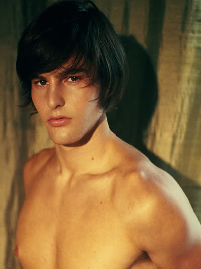 DS LINK TIME: Joseph Bleu, Emporio Armani, Heidi Klum and more.