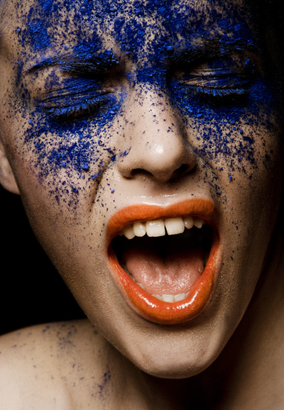 Mirella Szymoniak for e-MergeMag