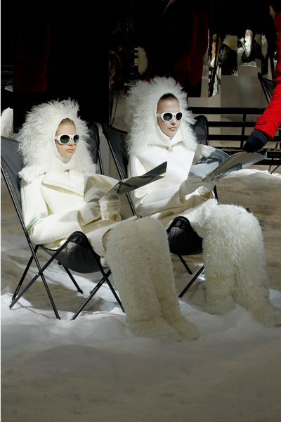 Moncler Gamme Rouge Fall Winter 2012.13 Womenswear Collection