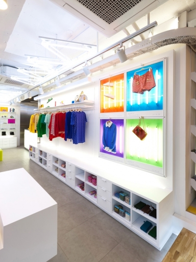 Spicy Color Flagship Store by KhanProject