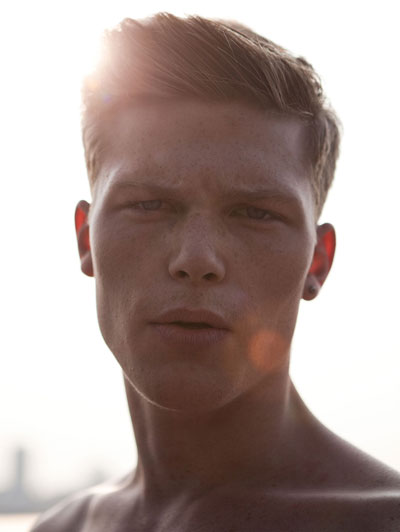 LINKS: Cristina Capucci & Torian, Karl Lagerfeld, Spaceport America and more.