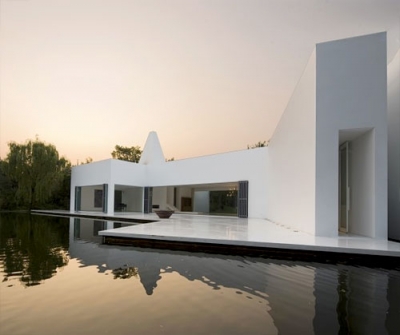 White House by Need21