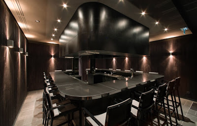 Japanese Restaurant at Guilo Guilo in Paris by Cristophe Pillet