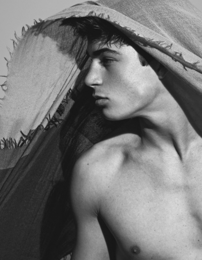 LINKS: Ryan E. Wibawa, Lady Gaga, Maison Martin Margiela, Axel Lindahl and more.