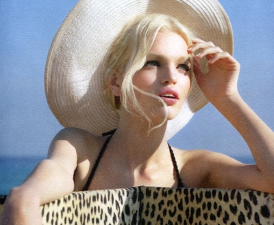 Daphne Groeneveld for Dior Addict