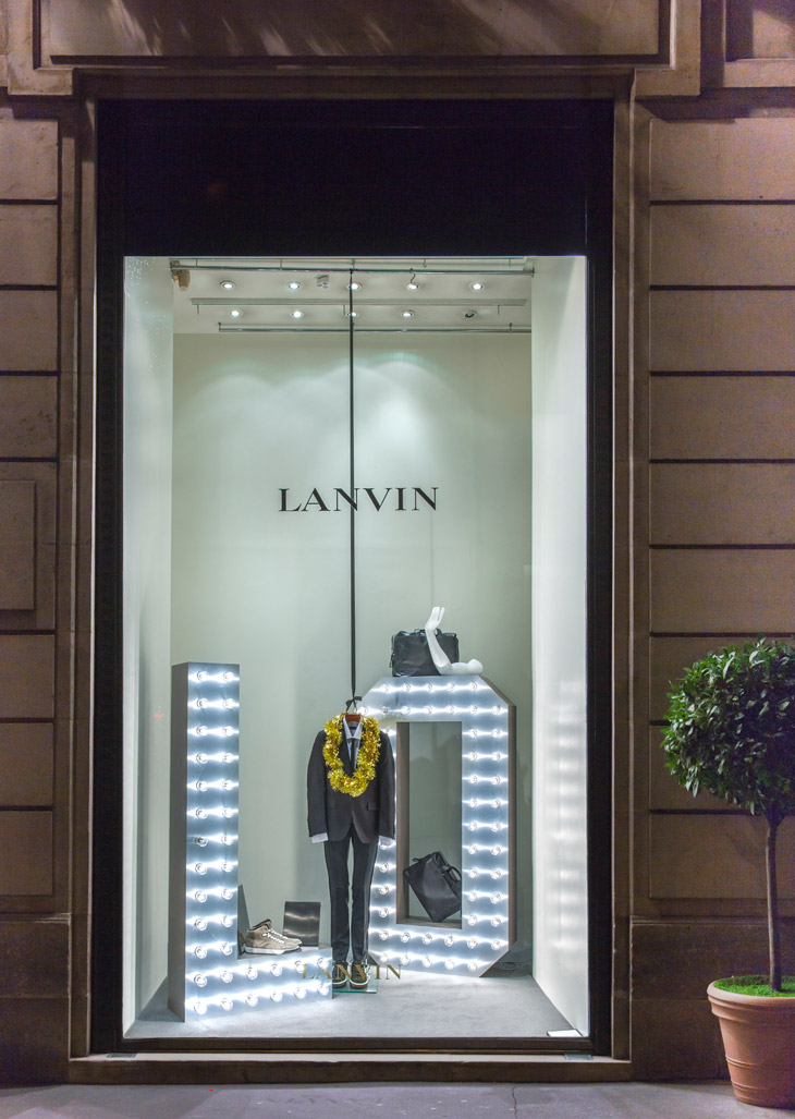 Lanvin Brings in Vegas for Christmas in Paris!