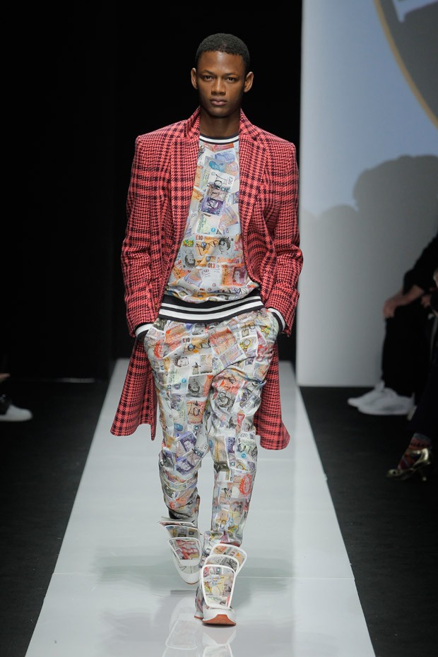 Vivienne Westwood Fall Winter 2015.16 Collection