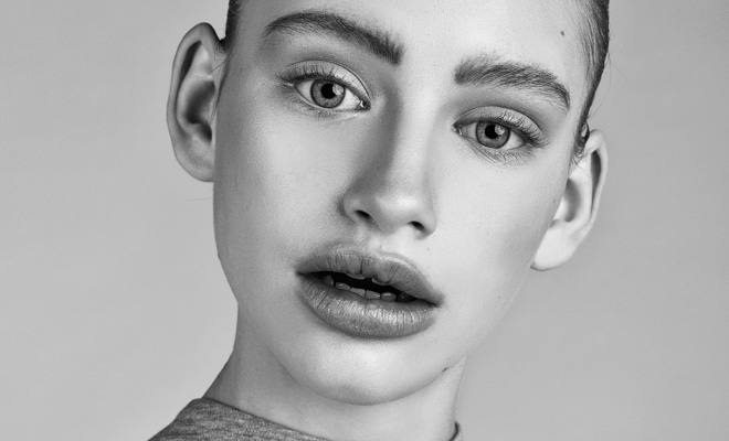 Donna V by Liselotte Schuppers for Design Scene