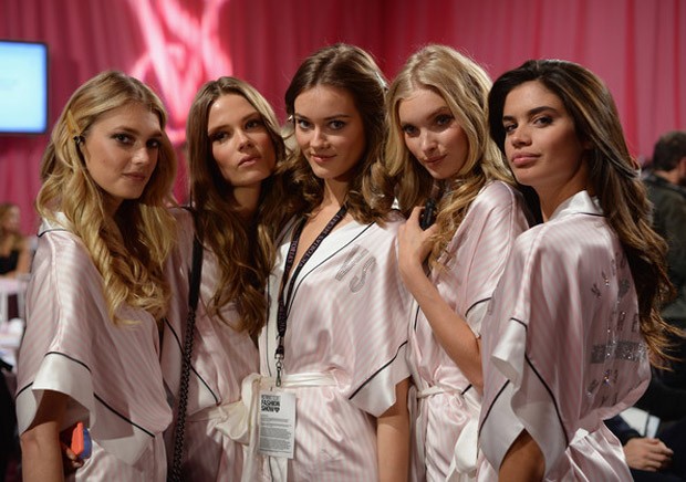 WATCH: The Victoria's Secret Private Jet, The Angels Have Landed! –  fashiontv.com