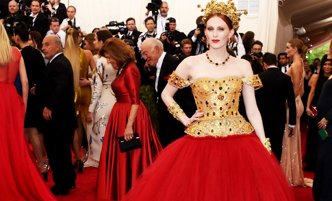 Going Regal in DOLCE & GABBANA to Met Gala