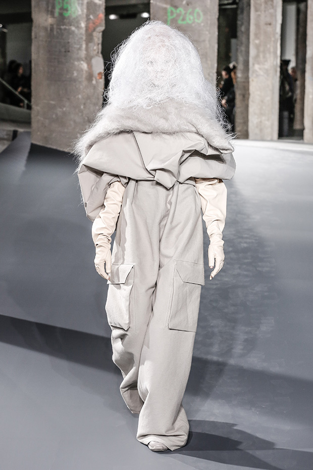 #PFW Rick Owens Fall Winter 2016/17 Collection - Design Scene